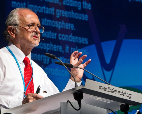Mario Molina presenting his scientific findings on the ozone layer
